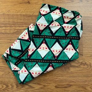 Lularoe Santa Tall and Curvy Leggings